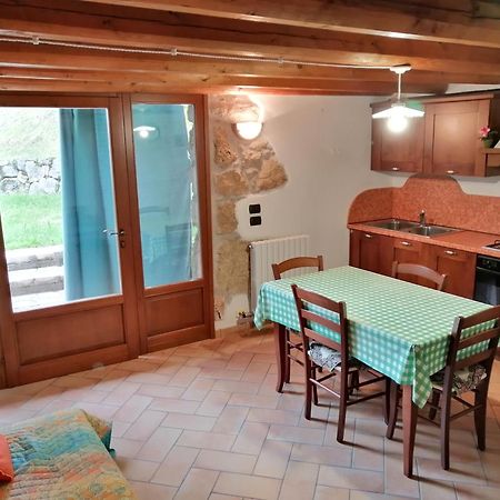 Agriturismo Lusani Caprino Veronese Eksteriør billede