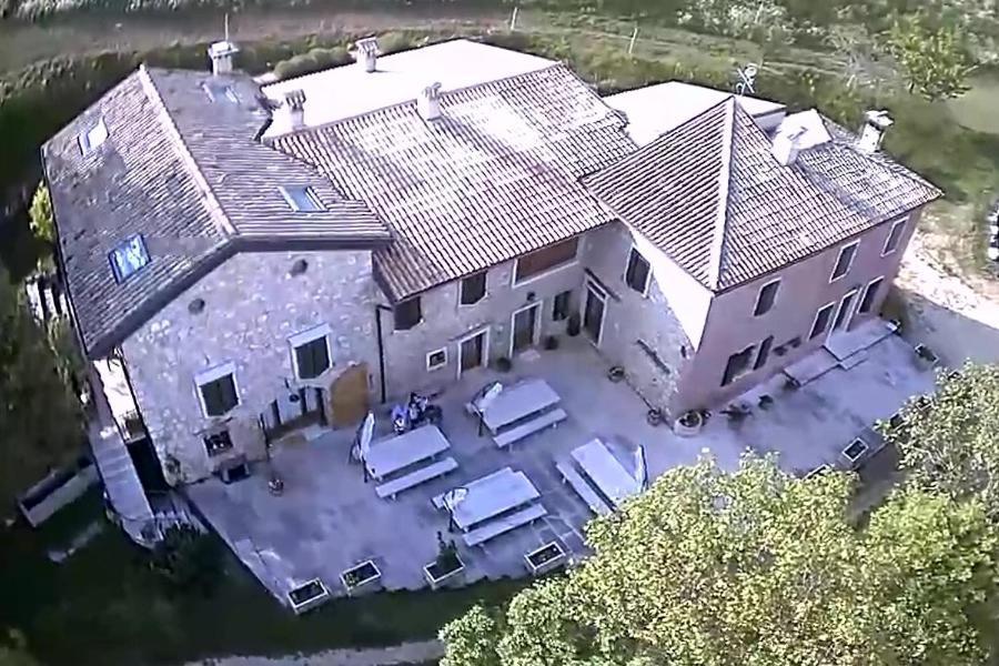 Agriturismo Lusani Caprino Veronese Eksteriør billede