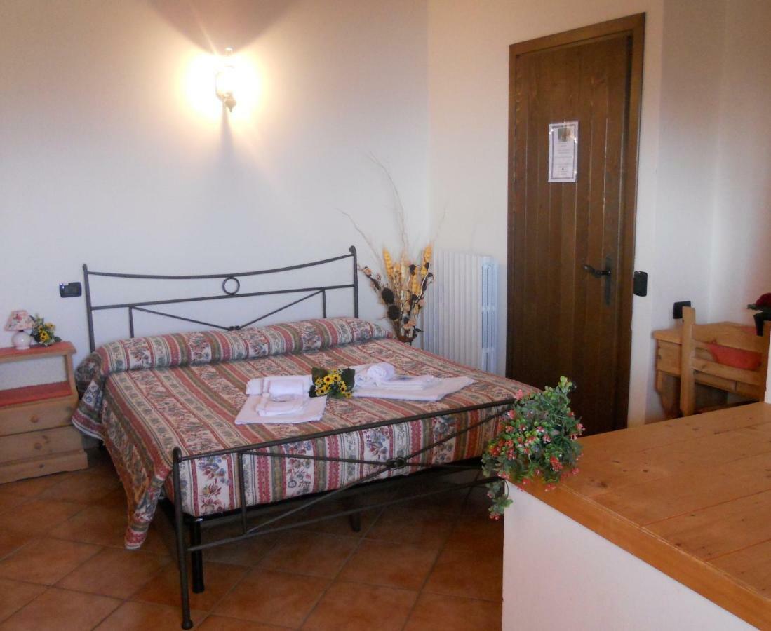 Agriturismo Lusani Caprino Veronese Eksteriør billede
